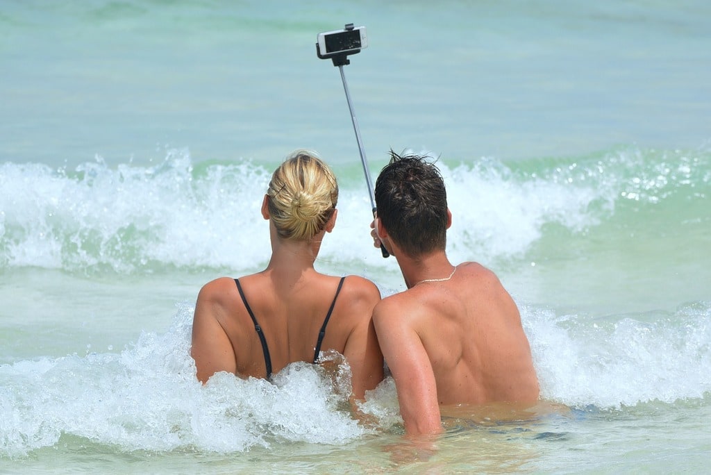 Comment réussir un selfie duck face sans en faire trop &nbsp;?